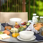 Edelforst Baumhaeuser Orman Evi *