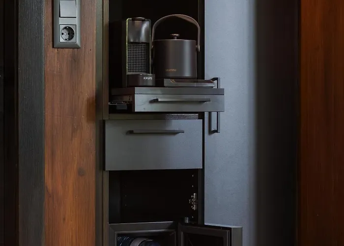 Edelforst Baumhaeuser 山林小屋 *